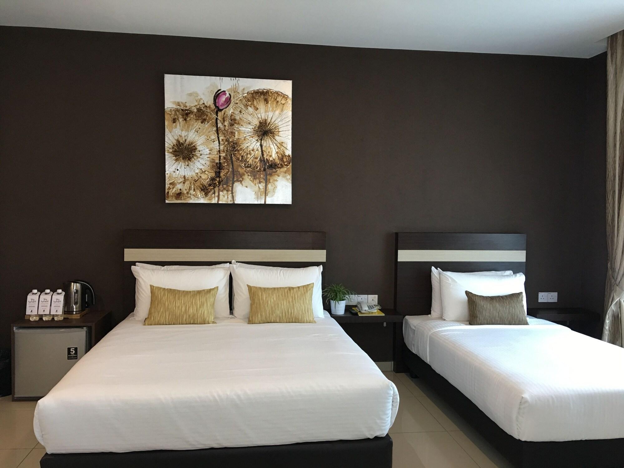 Chemara Boutique Hotel Miri Εξωτερικό φωτογραφία